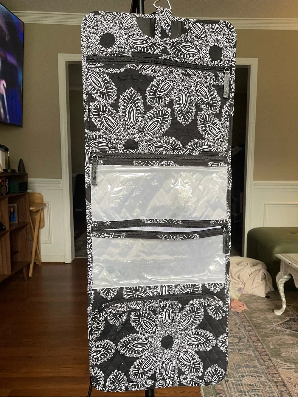Vera Bradley Black & White Quilted Floral Makeup/Travel Bag